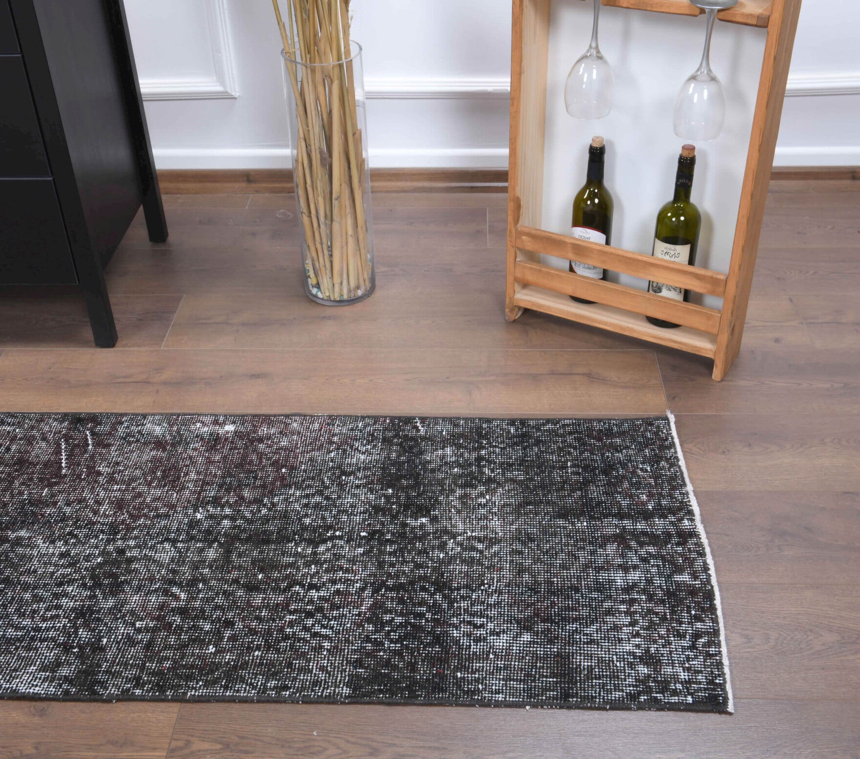 Authentic Anatolian vintage runner rug (1970s) with solid design – one-of-a-kind at Fame Rugs
