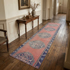 Tribal pattern on the Eleuthesthene vintage runner rug – handmade in Anatolia, Turkey