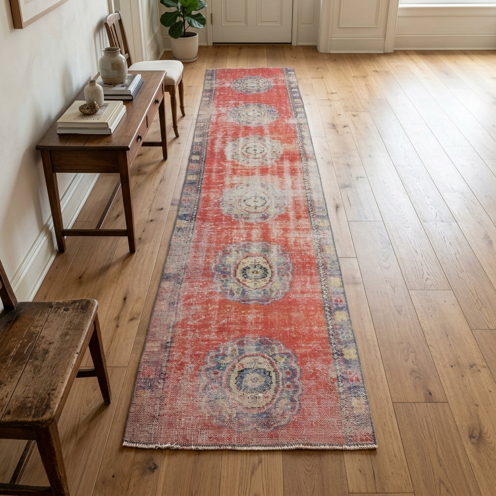 Oriental pattern on the Durusema distressed vintage runner rug – handmade in Anatolia, Turkey