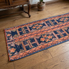 Oriental pattern on the Aretepetra vintage patchwork runner rug – handmade in Anatolia, Turkey