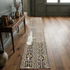 Oriental pattern on the Amaranthrhoe vintage patchwork runner rug – handmade in Anatolia, Turkey