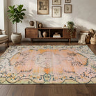 Oriental pattern on the Fulyakusa vintage area rug – handmade in Anatolia, Turkey