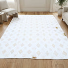 Ikat pattern on the Sevdaumut vintage kilim rug – handwoven flatweave in Anatolia, Turkey