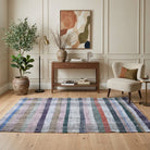 Striped pattern on the Nevres vintage kilim runner rug – handwoven flatweave in Anatolia, Turkey