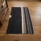 Pattern on the Simgesema vintage kilim rug – handwoven flatweave in Anatolia, Turkey