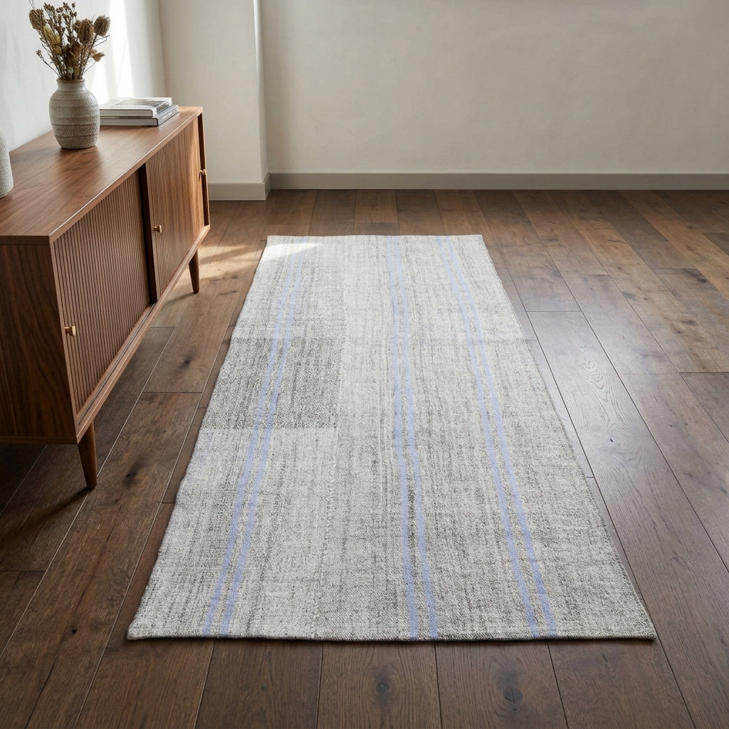 Pattern on the Kalothymia vintage kilim runner rug – handwoven flatweave in Anatolia, Turkey