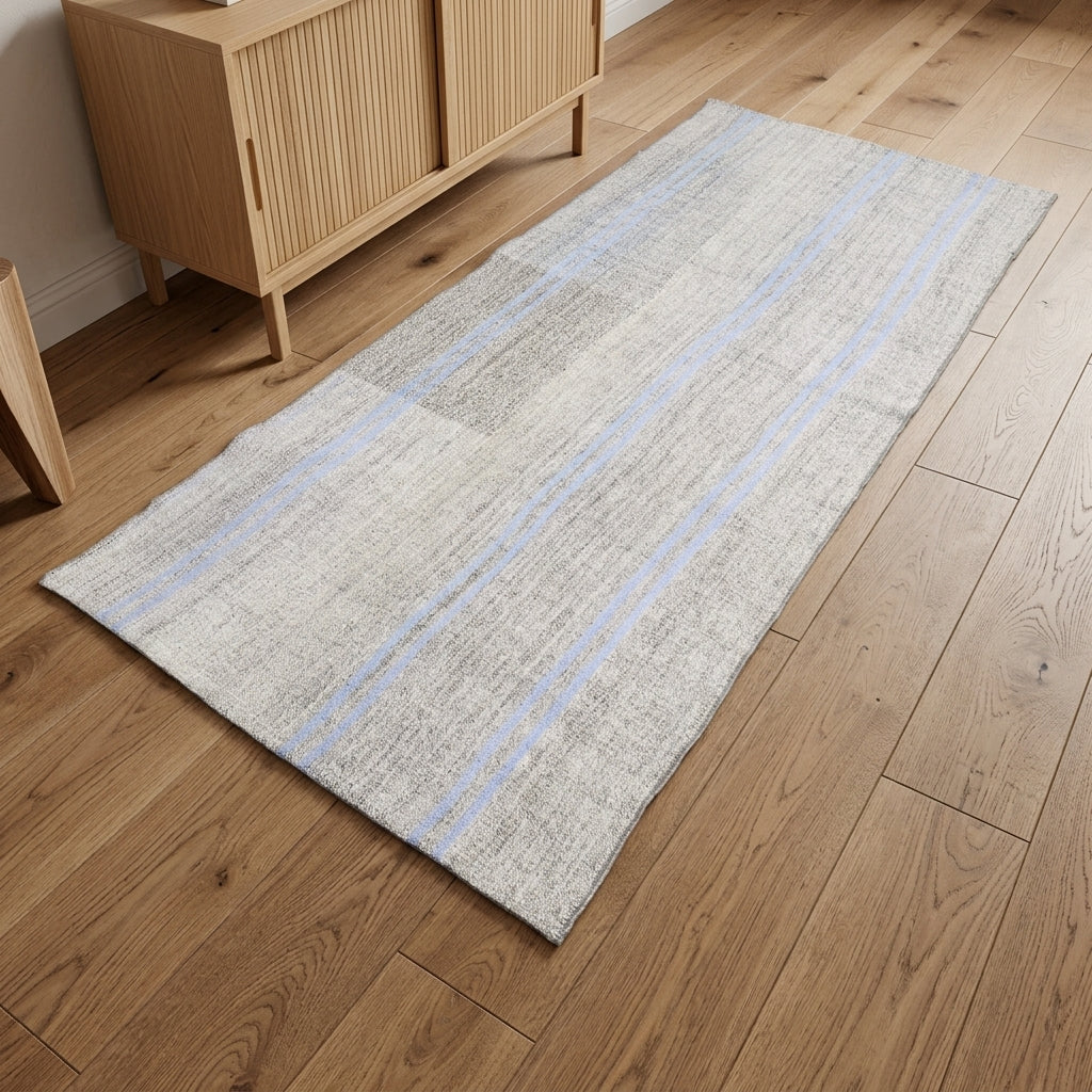 Pattern on the Kalothymia vintage kilim runner rug – handwoven flatweave in Anatolia, Turkey