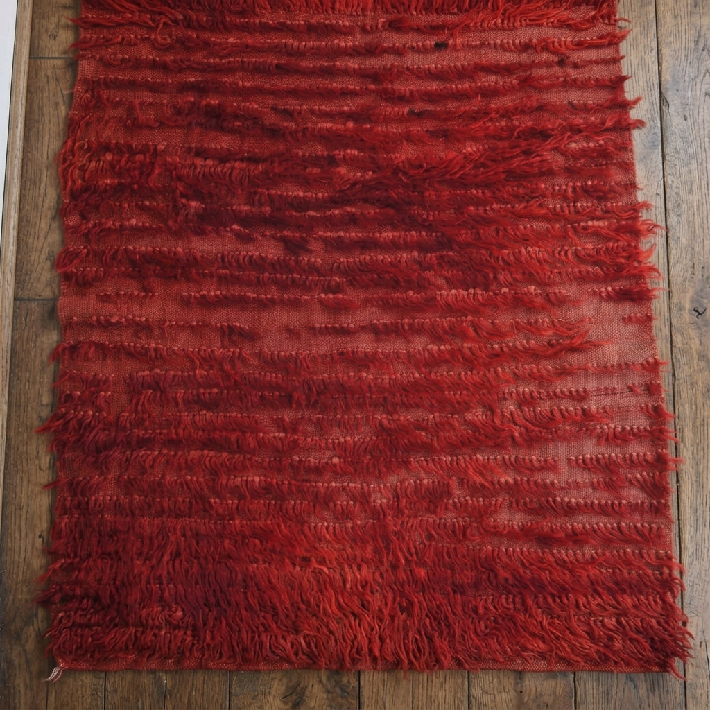 Ikat pattern on the Yahyali vintage kilim rug – handwoven flatweave in Anatolia, Turkey