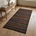 Striped pattern on the Vuslatumut vintage kilim rug – handwoven flatweave in Anatolia, Turkey