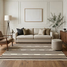 Striped pattern on the Vuslathayat vintage kilim rug – handwoven flatweave in Anatolia, Turkey