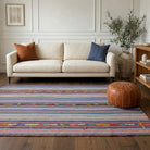 Striped pattern on the Sura vintage kilim rug – handwoven flatweave in Anatolia, Turkey