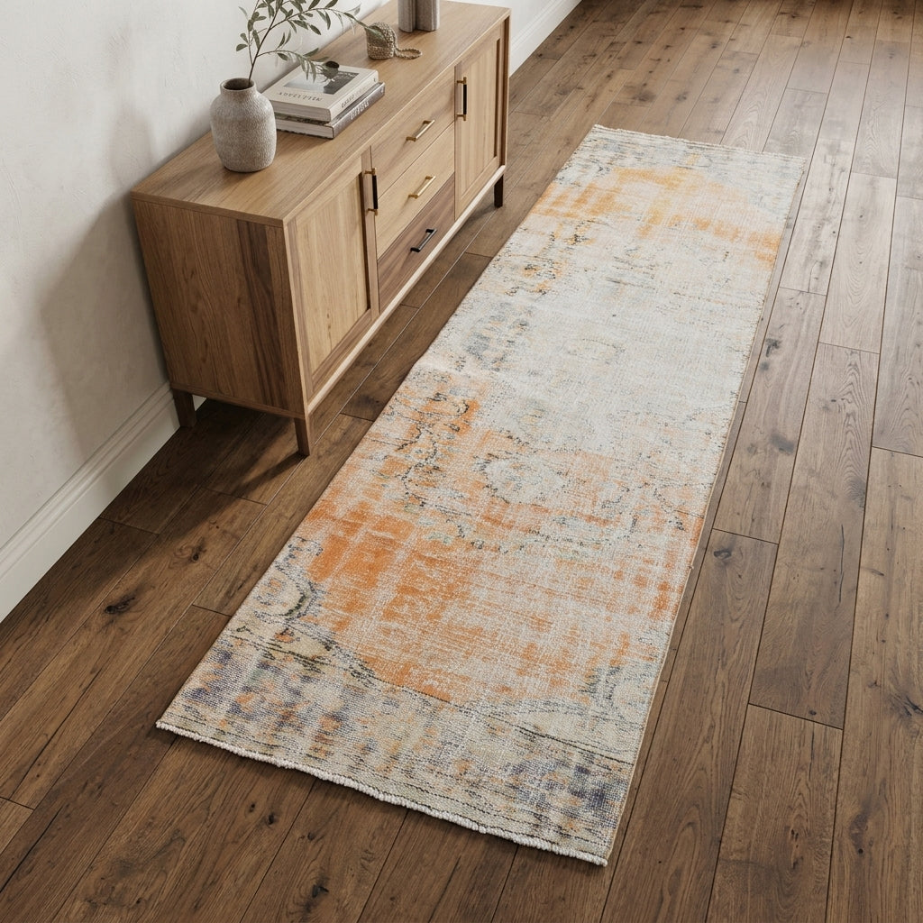 Oriental pattern on the Ipekter antique washed vintage runner rug – handmade in Anatolia, Turkey