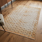 Ikat pattern on the Husndeniz vintage area rug – handmade in Anatolia, Turkey
