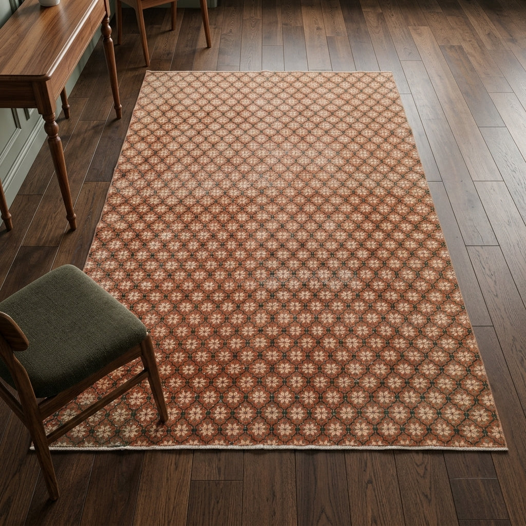 Ikat pattern on the Okeanopnoe retro vintage area rug – handmade in Anatolia, Turkey