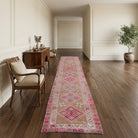 Ikat pattern on the Mujganaz vintage runner rug – handmade in Anatolia, Turkey