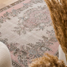 Oriental pattern on the Nausolyra vintage area rug – handmade in Anatolia, Turkey