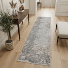 Floral pattern on the Nikothea vintage runner rug – handmade in Anatolia, Turkey
