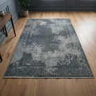 Floral pattern on the Selenbahar vintage area rug – handmade in Anatolia, Turkey