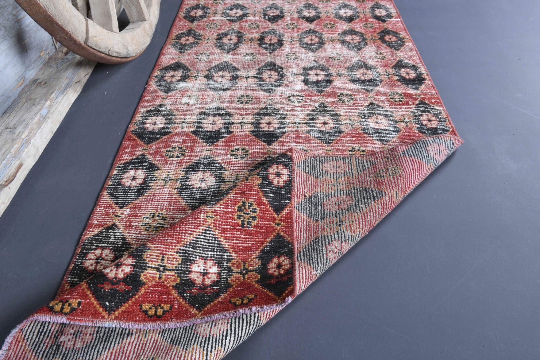 Silenur – vintage ikat runner for living room or hallway, 2'7" x 9'6" (78x289 cm)