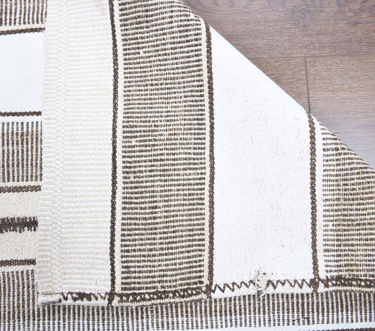 Yakutruh runner: 1960s handwoven flatweave Anatolian runner