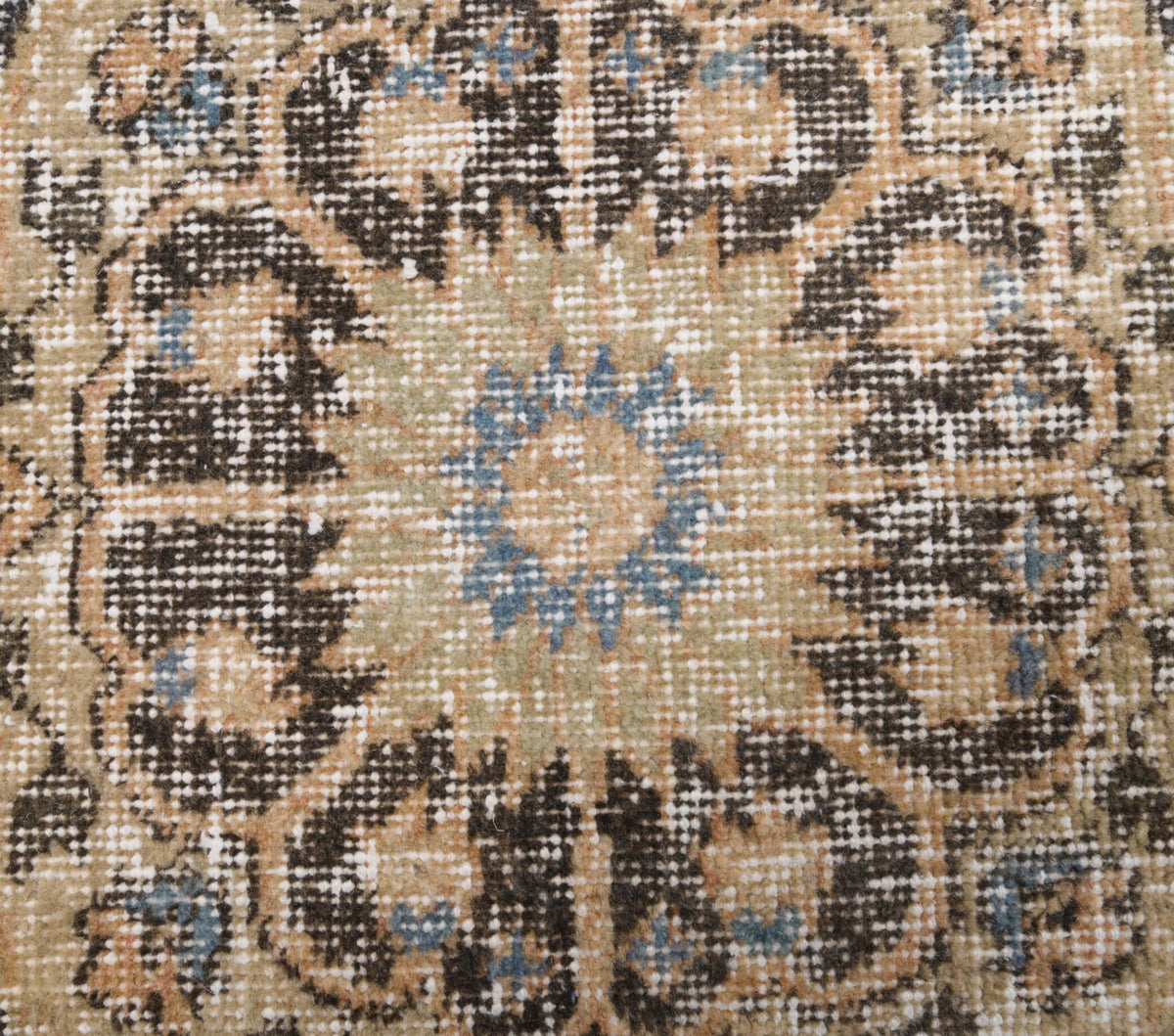Canban runner: 1970s handmade Anatolian runner with floral motifs and cotton backing