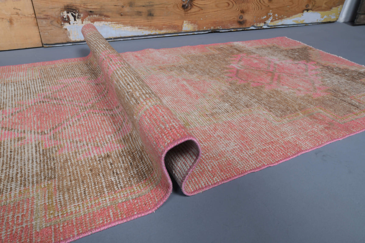 Authentic Anatolian vintage runner rug (1970s) with geometric design – one-of-a-kind at Fame Rugs