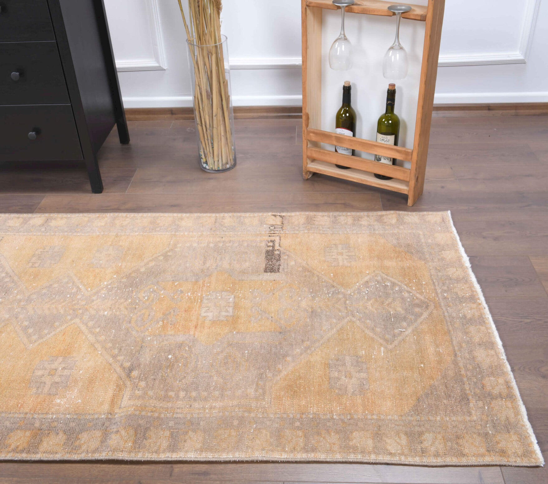 Authentic Anatolian vintage runner rug (1970s) with oriental design – one-of-a-kind at Fame Rugs