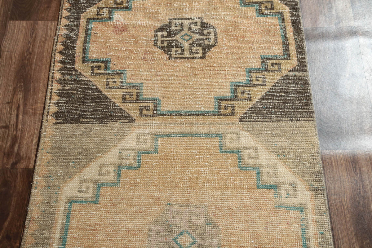 Vintage Oushak Runner Rug - 25328