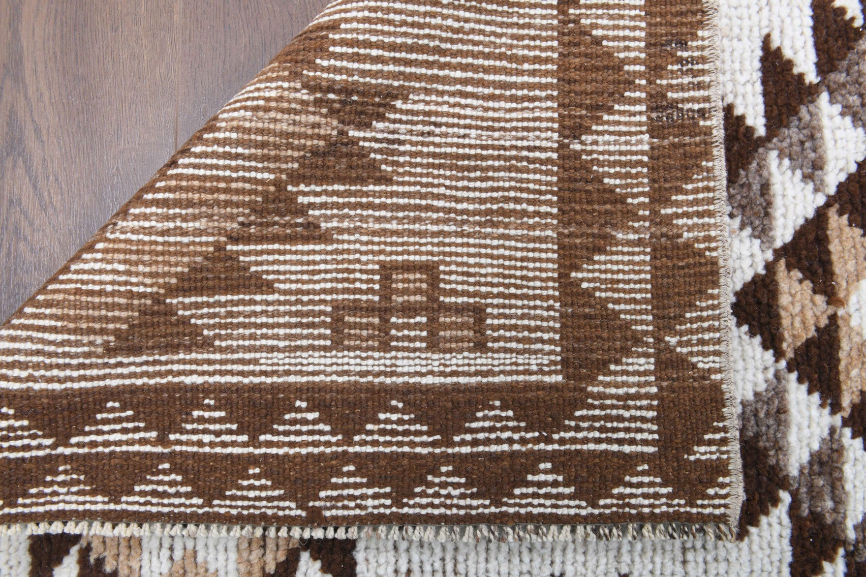 Authentic Anatolian vintage runner rug (1970s) with geometric design – one-of-a-kind at Fame Rugs