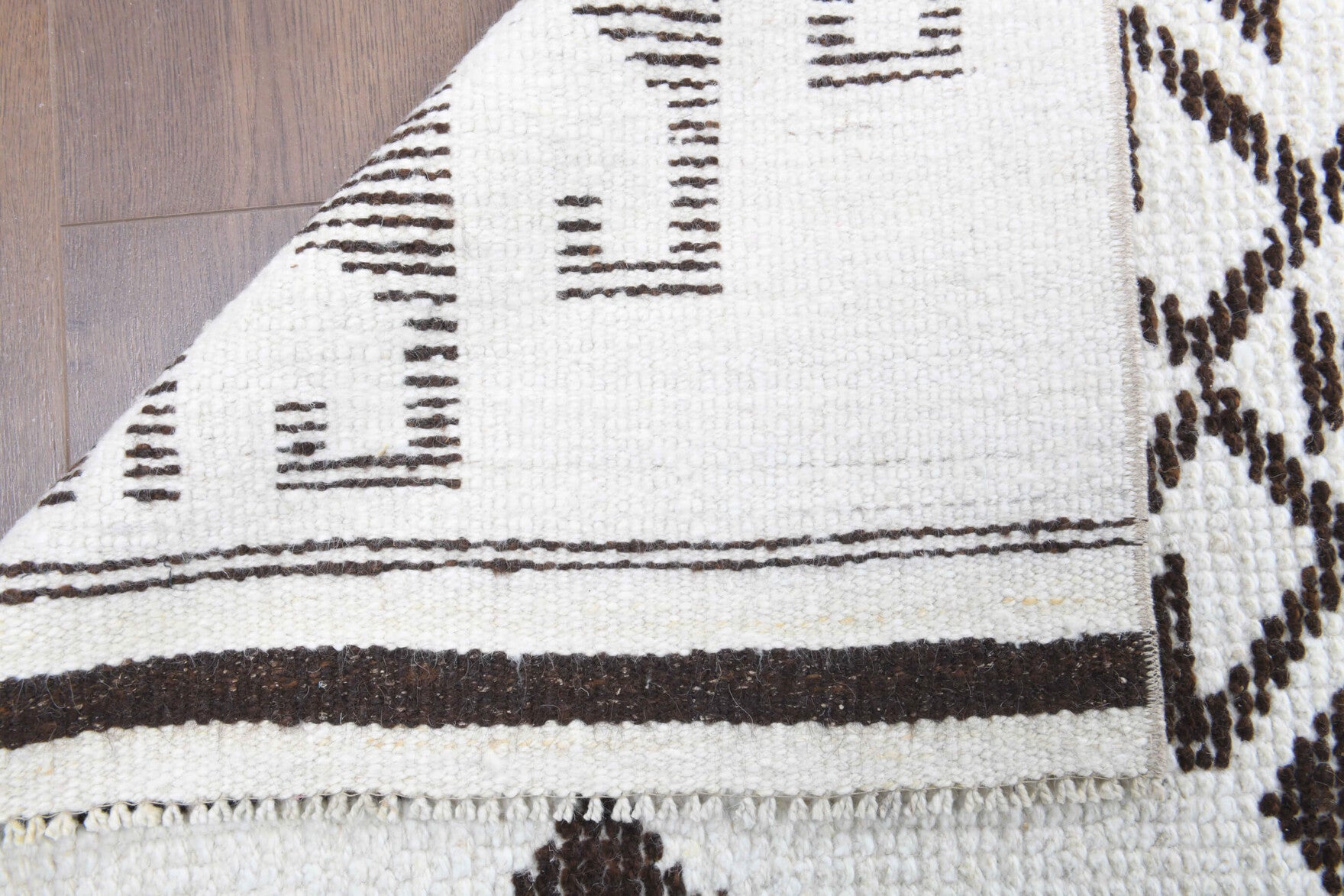 Handmade wool runner from Anatolia, Turkey – 3x13 Wool Vintage Oushak Runner Rug 2'11" x 12'6"
