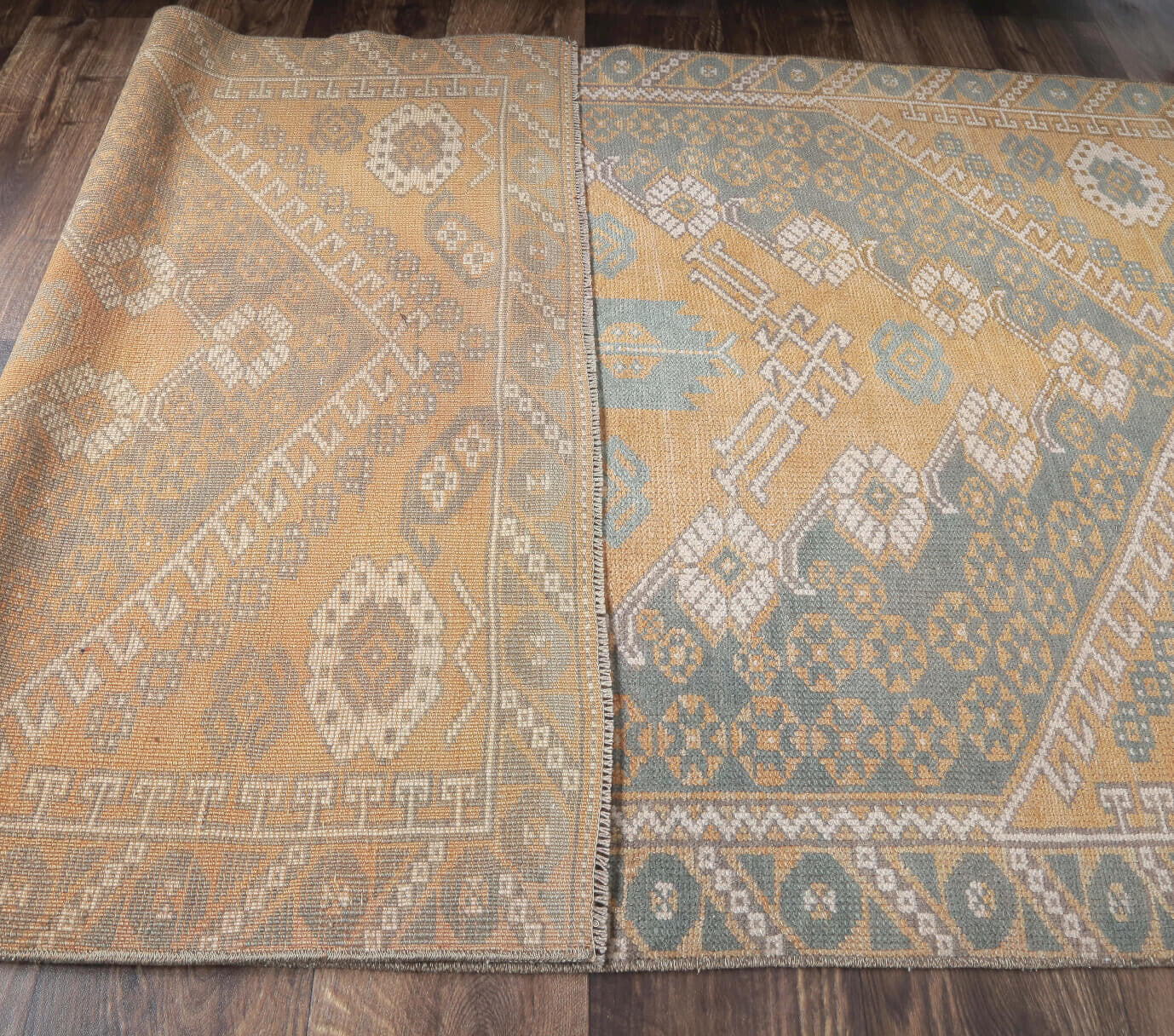 92x175 cm vintage Anatolian area rug – Irinia, low pile, wool