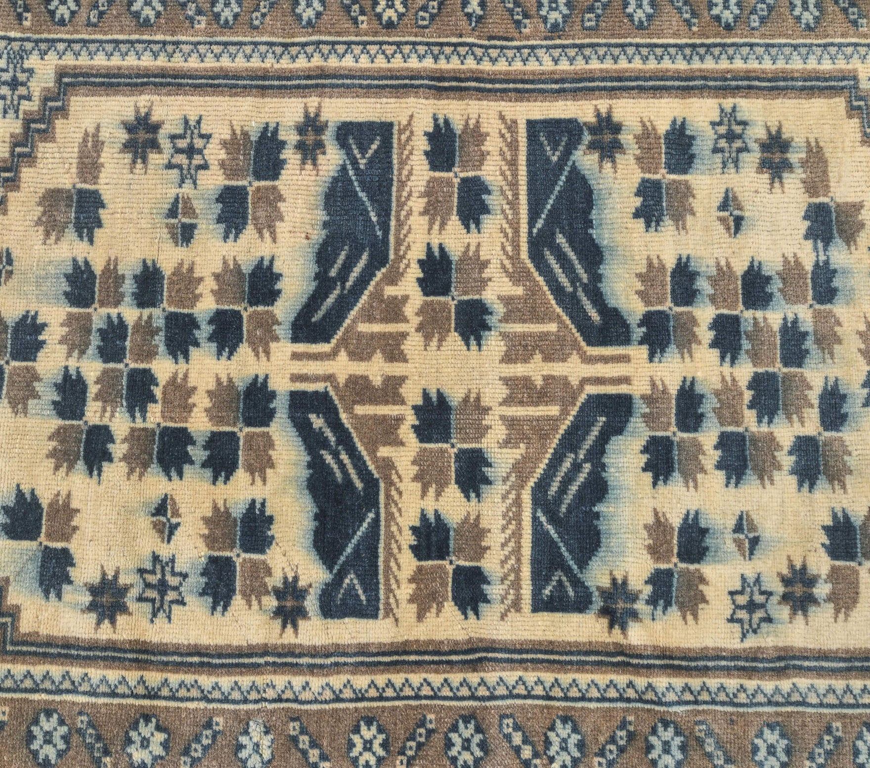 95x172 cm vintage Anatolian area rug – Petrothea, low pile, wool