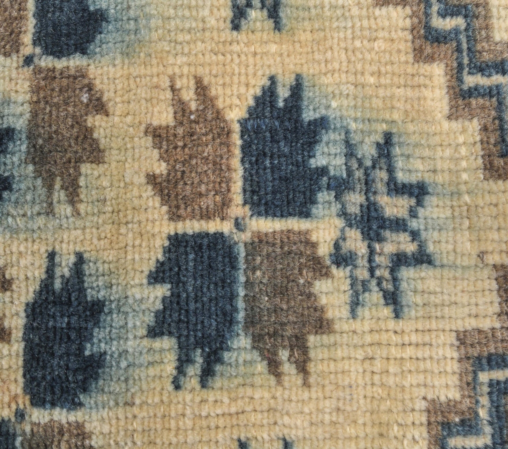 Authentic Anatolian vintage area rug (1970s) with bordered design – one-of-a-kind at Fame Rugs