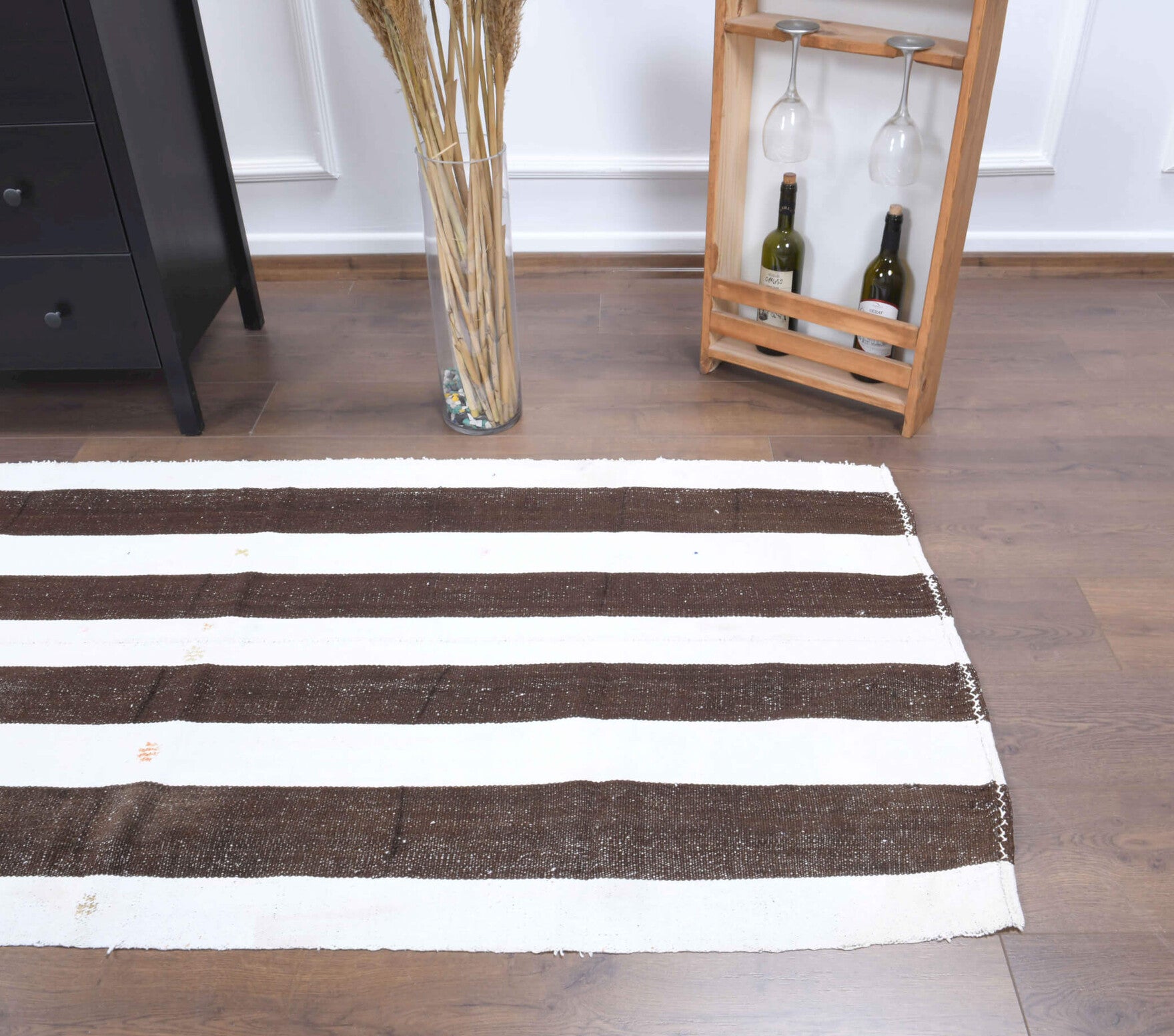 Handwoven flatweave wool runner from Anatolia, Turkey – 3x7 Wool Vintage Kilim Runner Rug 2'11" x 6'9"