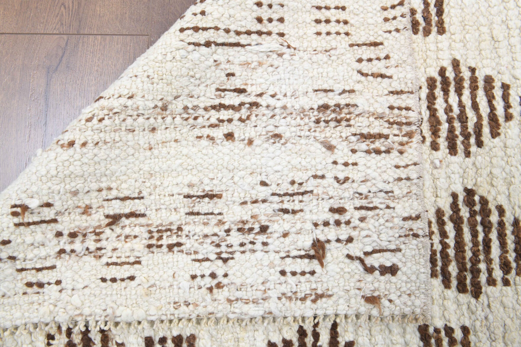 Handmade %100 wool runner from Anatolia, Turkey – 3x9 Wool Vintage Runner Rug 2'10" x 9'
