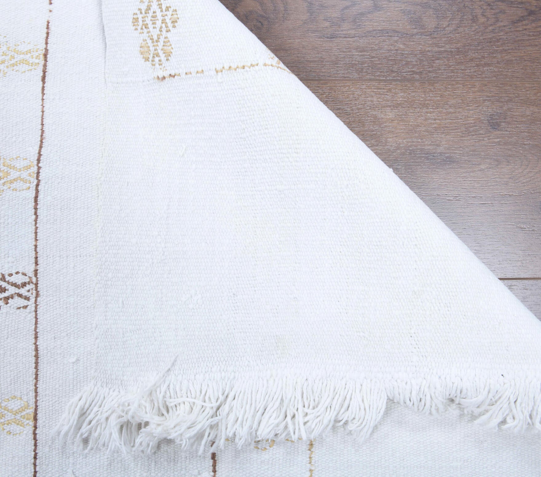 Tokat runner: 1960s handwoven flatweave Anatolian runner