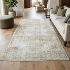 Pattern on the Sabahatsu vintage area rug – handmade in Turkey