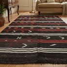 Ikat pattern on the Pelagonassa vintage kilim rug – handwoven flatweave in Anatolia, Turkey