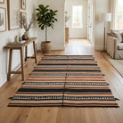 Oriental pattern on the Tubalale Halcyon vintage kilim rug – handwoven flatweave in Anatolia, Turkey