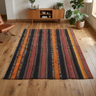 Striped pattern on the Nergis vintage kilim rug – handwoven flatweave in Anatolia, Turkey