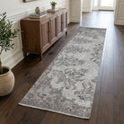 Oriental pattern on the Nuryaz vintage runner rug – handmade in Anatolia, Turkey