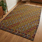 Oriental pattern on the Sosimira vintage kilim rug – handwoven flatweave in Anatolia, Turkey