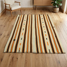 Striped pattern on the Sirince vintage kilim rug – handwoven flatweave in Anatolia, Turkey