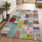 Solid pattern on the Aysehan vintage patchwork area rug – handmade in Anatolia, Turkey