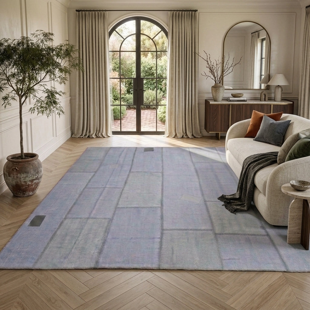 Oriental pattern on the Argyronesia vintage kilim rug – handwoven flatweave in Anatolia, Turkey