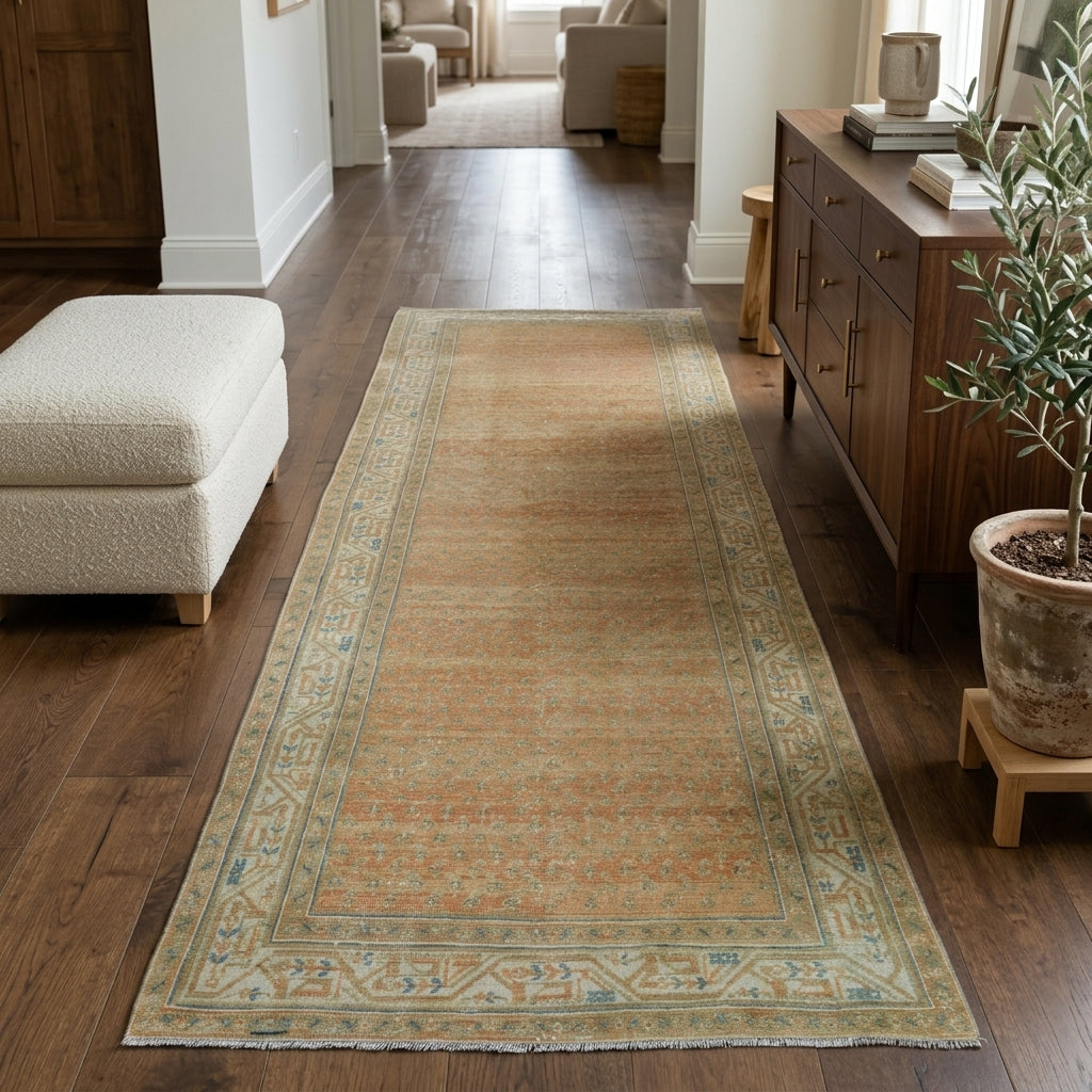 Oriental pattern on the Nevefsan vintage runner rug – handmade in Anatolia, Turkey