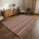 Striped pattern on the Mehisik vintage kilim rug – handwoven flatweave in Anatolia, Turkey
