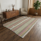 Oriental pattern on the Yagmurbike vintage kilim rug – handwoven flatweave in Anatolia, Turkey