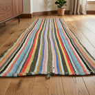 Striped pattern on the Hazanihal vintage kilim rug – handwoven flatweave in Anatolia, Turkey