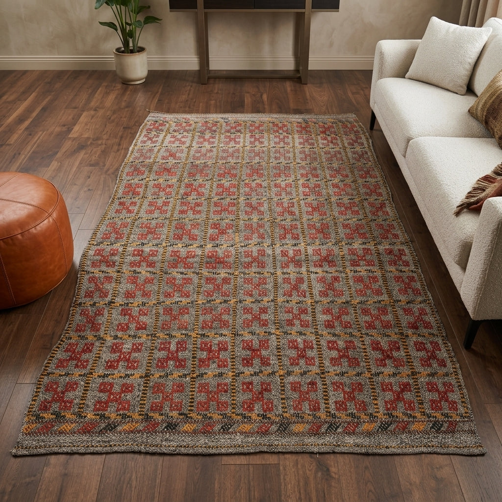 Ikat pattern on the Iantherhoe vintage kilim rug – handwoven flatweave in Anatolia, Turkey